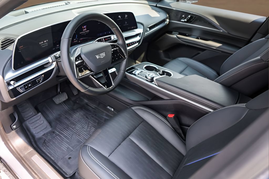 Certified 2024 Cadillac Lyriq Sport AWD/4WD image 9