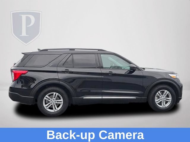 Used 2023 Ford Explorer XLT w/ Equipment Group 202A RWD image 4