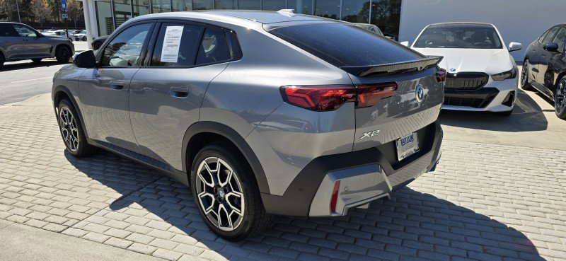 Certified 2025 BMW X2 xDrive28i w/ Premium Package image 7