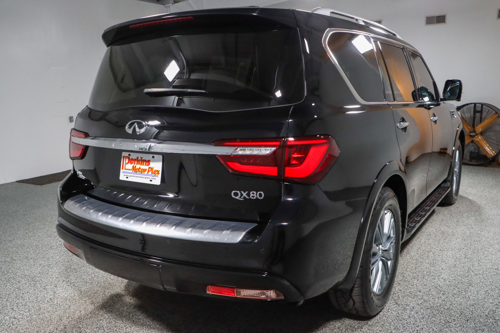 Used 2022 INFINITI QX80 Luxe w/ Cargo Package image 7