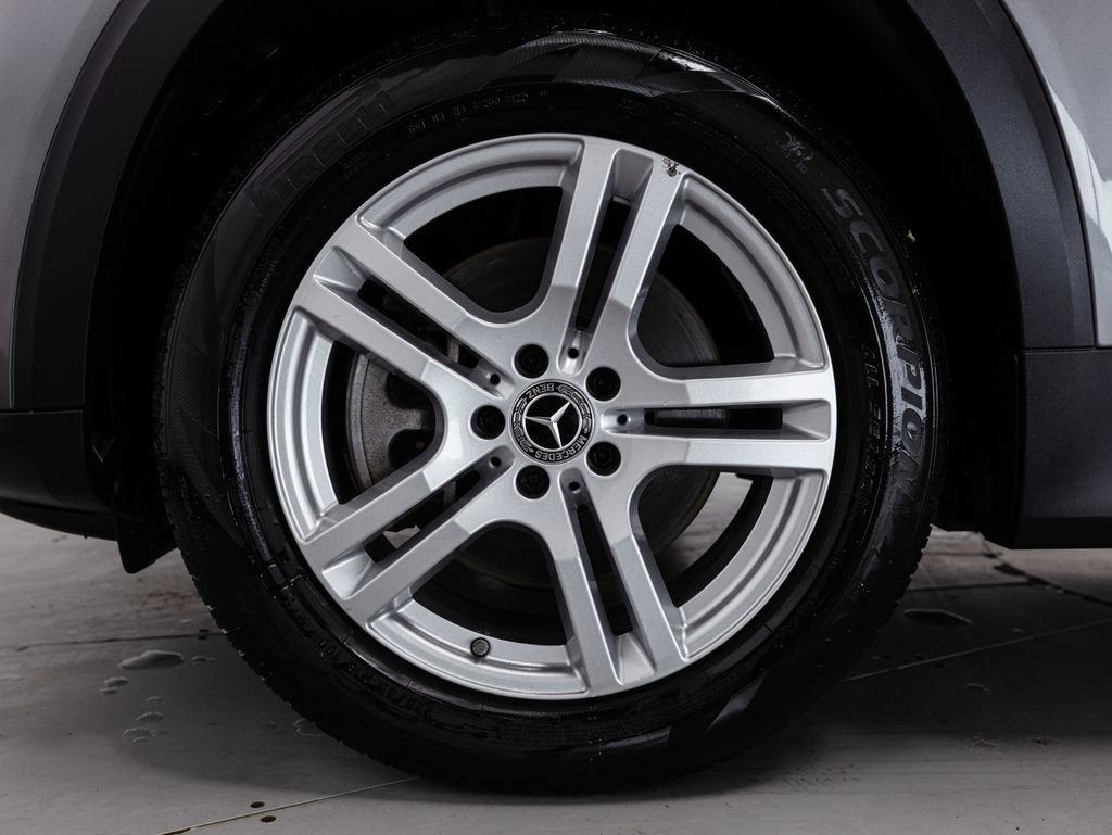 Certified 2023 Mercedes-Benz GLB 250 4MATIC image 34