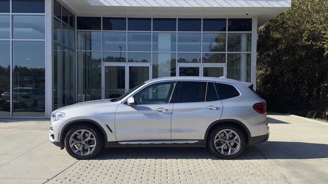 Used 2021 BMW X3 xDrive30i w/ Premium Package AWD/4WD image 2