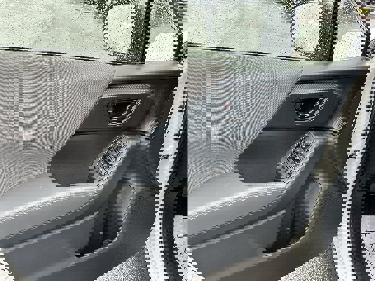 Used 2024 Subaru Crosstrek 2.0i Premium image 19