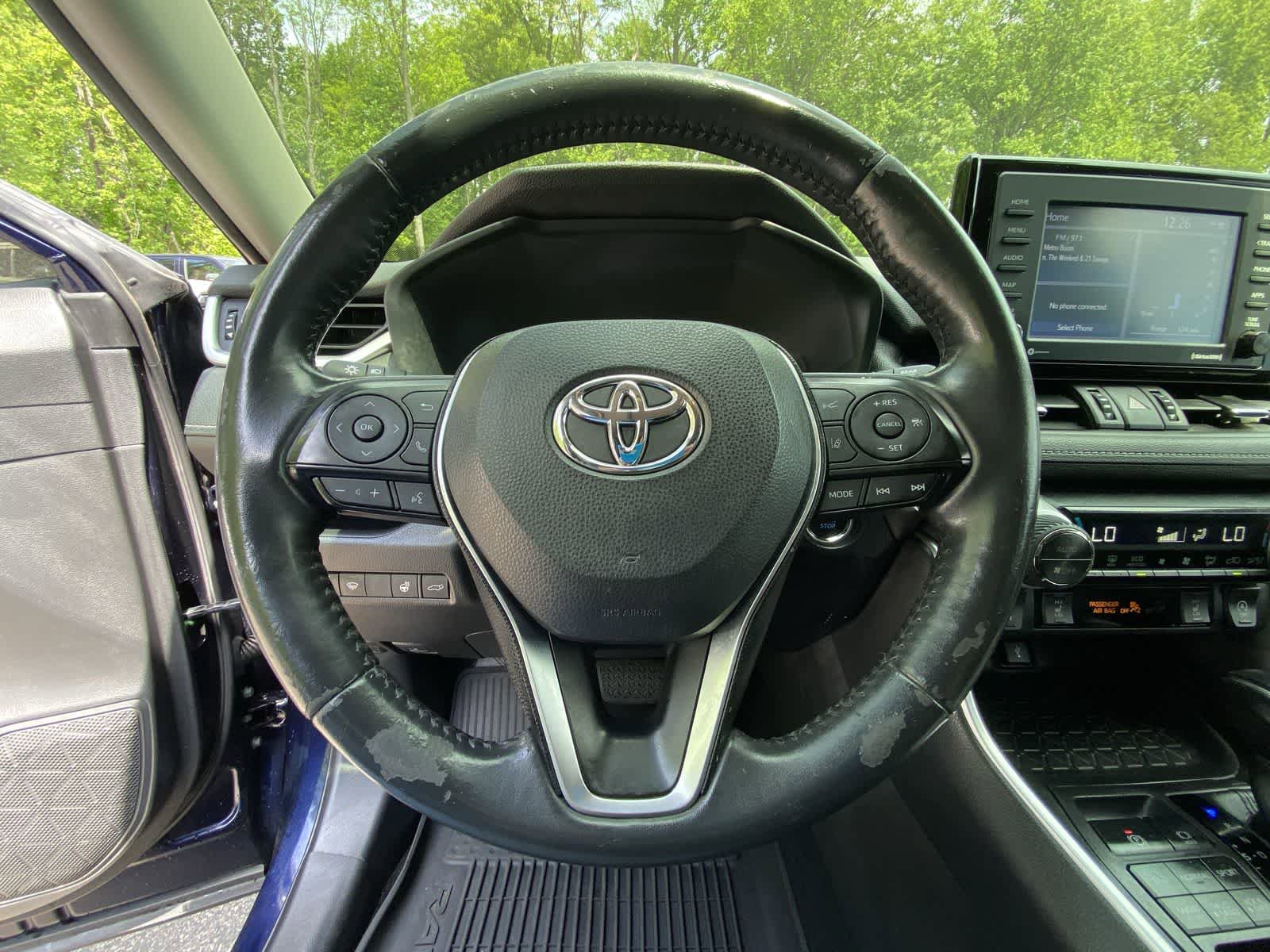 Used 2021 Toyota RAV4 XLE Premium AWD/4WD image 43