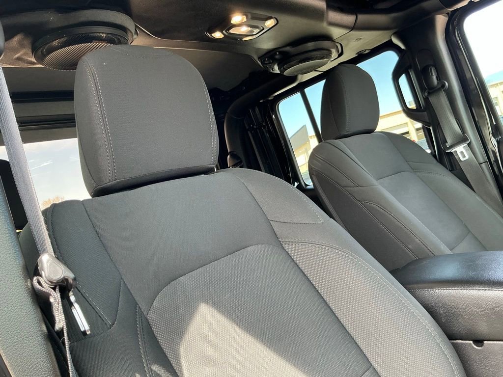 Used 2021 Jeep Gladiator Sport image 11