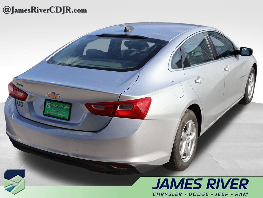 Used 2017 Chevrolet Malibu LS FWD image 5
