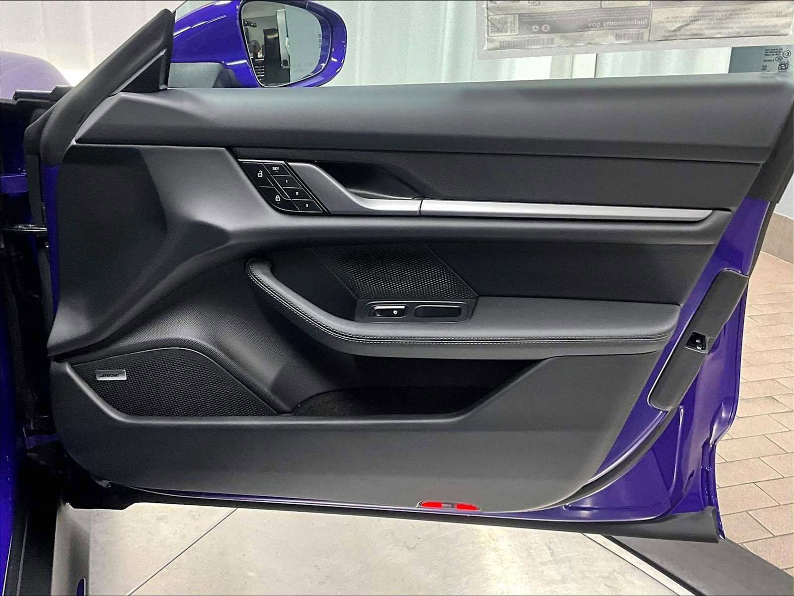 New 2026 Porsche Taycan 4S image 28