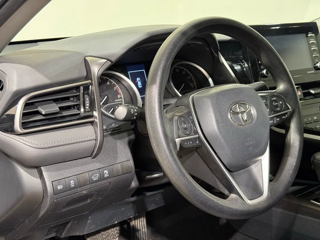 Used 2022 Toyota Camry LE image 16