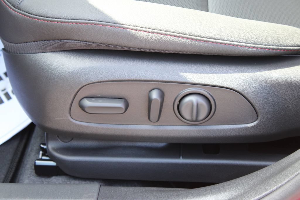 New 2026 Chevrolet Trax RS w/ Driver Confidence Package FWD image 22