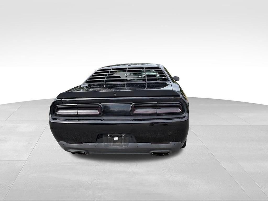 Used 2019 Dodge Challenger R/T w/ Driver Convenience Group RWD image 5