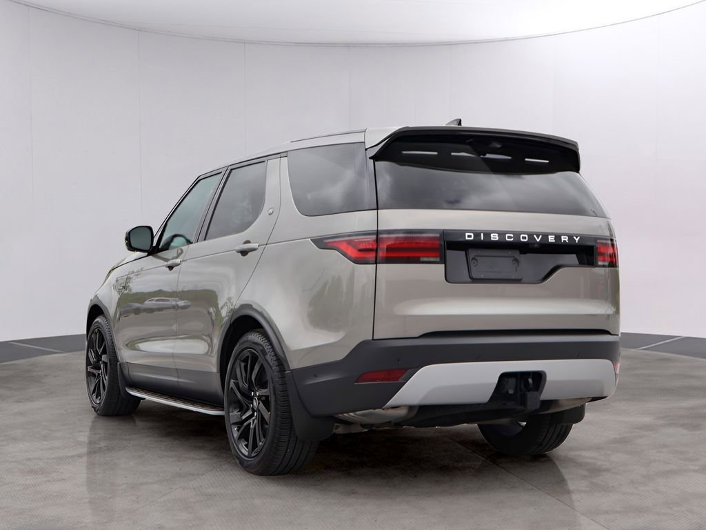Certified 2025 Land Rover Discovery S AWD/4WD image 7