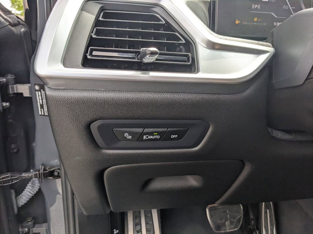 Used 2024 BMW X6 M60i image 31