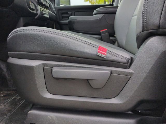 New 2026 RAM 4500 4x4 Crew Cab DRW image 19
