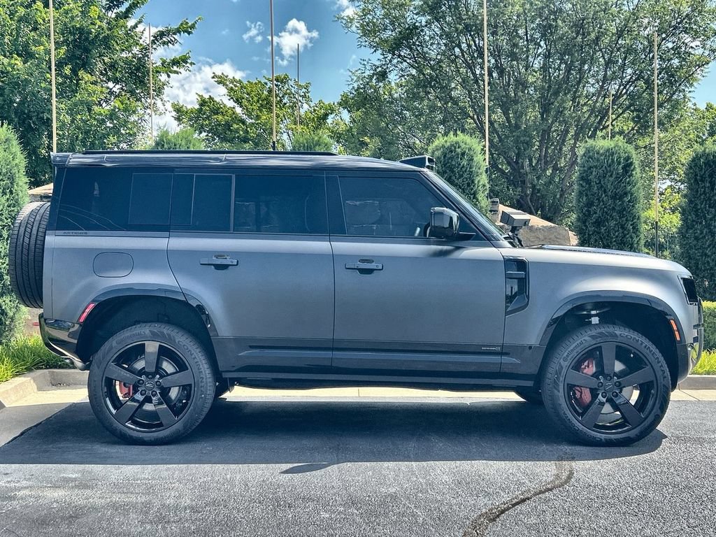 New 2026 Land Rover Defender 110 X AWD/4WD image 6