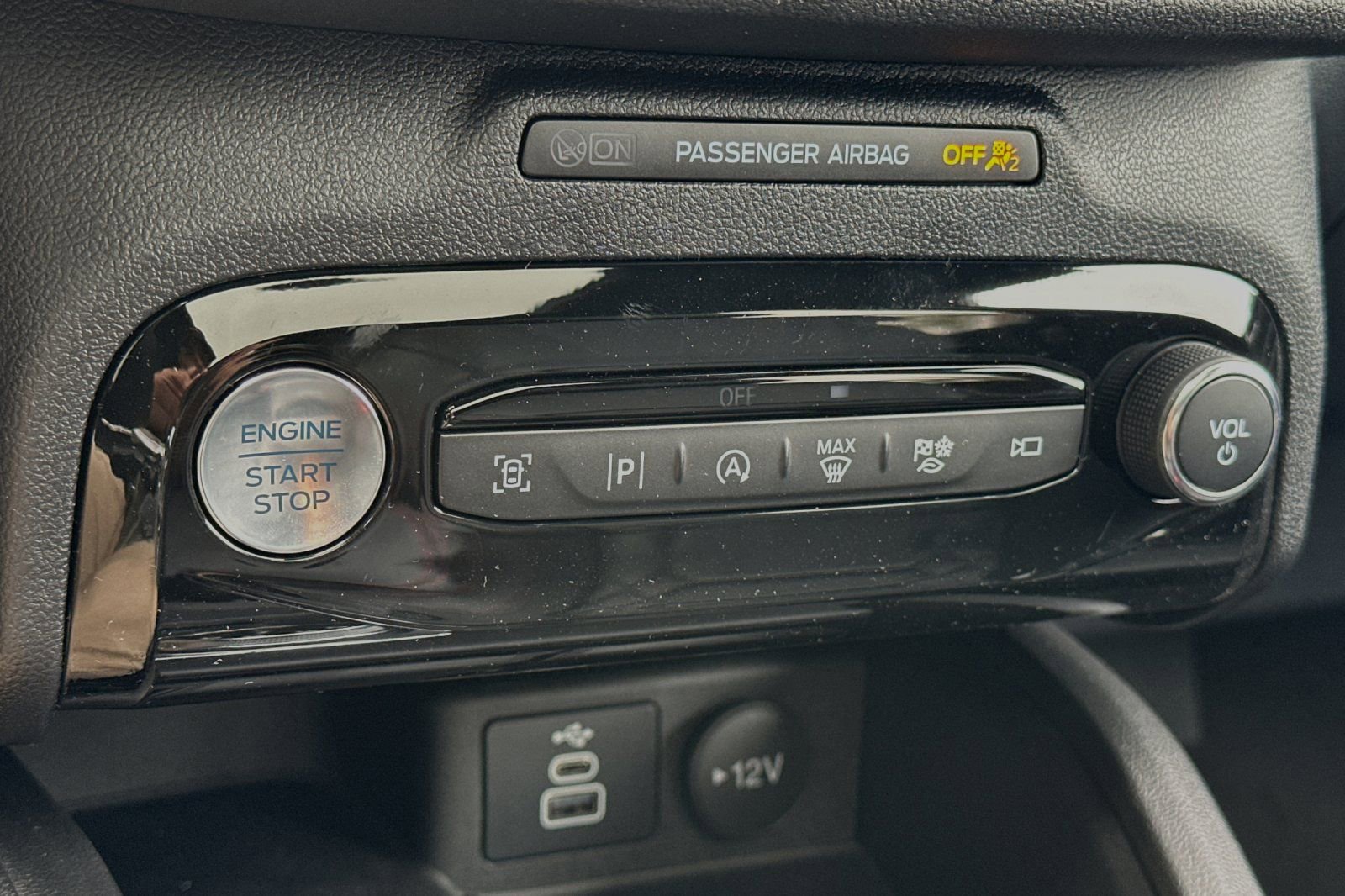 New 2024 Ford Escape ST-Line Elite w/ Premium Technology Package image 17