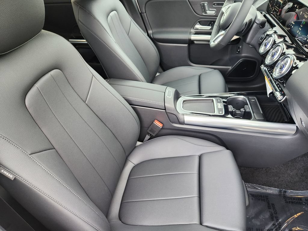 New 2026 Mercedes-Benz GLA 250 4MATIC image 13