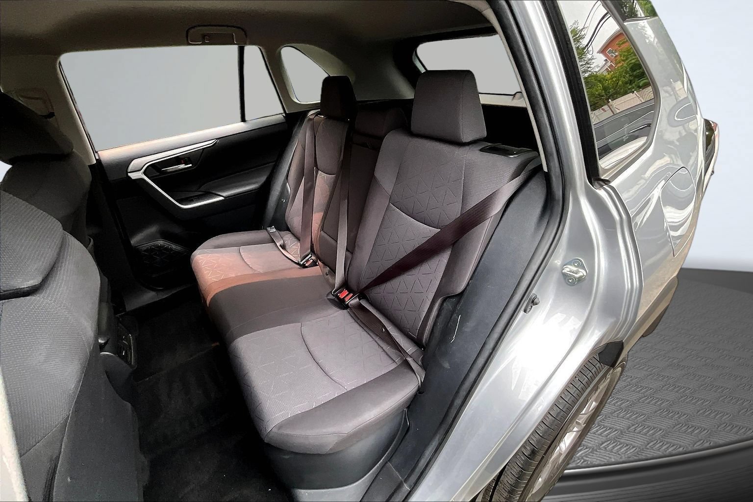 Used 2023 Toyota RAV4 XLE AWD/4WD image 21