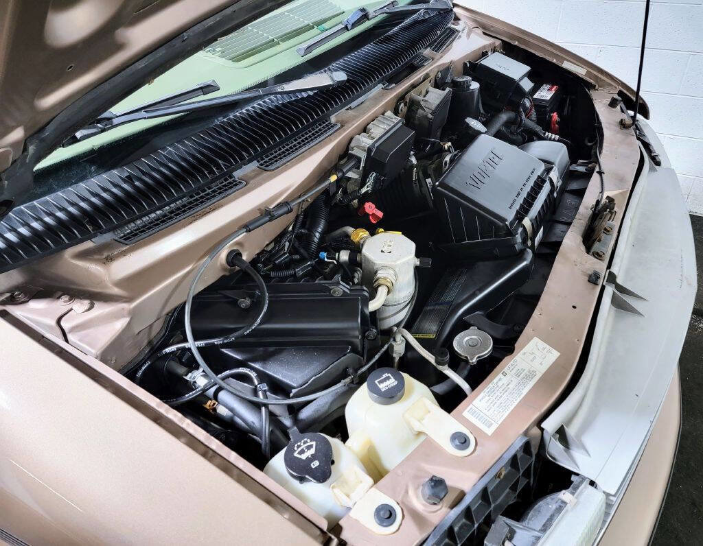 Used 2005 Chevrolet Astro Passenger image 15