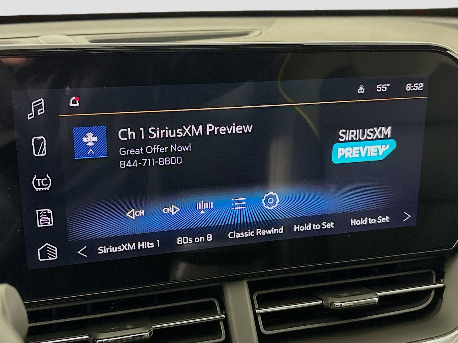 New 2026 Chevrolet Trax ACTIV w/ Sunroof Package image 18