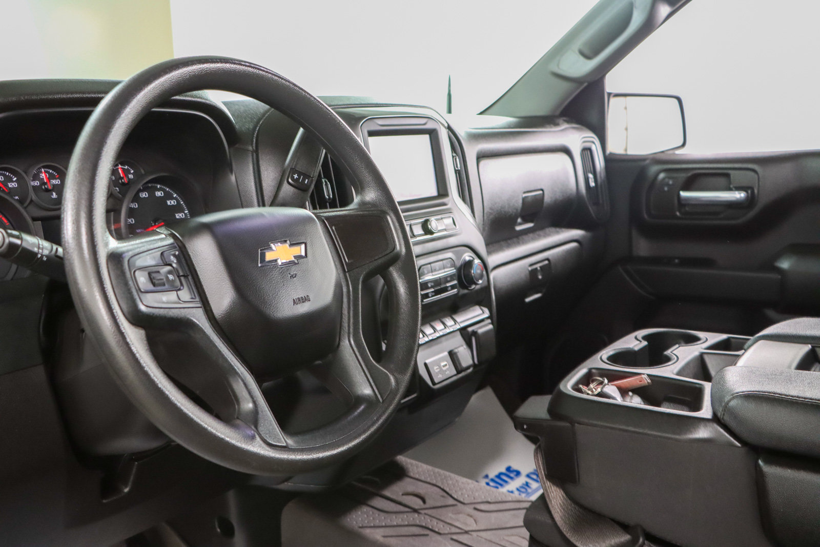 Used 2024 Chevrolet Silverado 1500 Custom AWD/4WD image 22