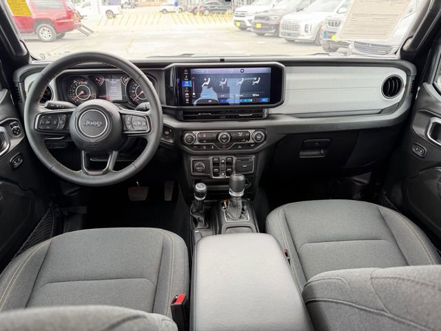 Used 2024 Jeep Gladiator Sport AWD/4WD image 18