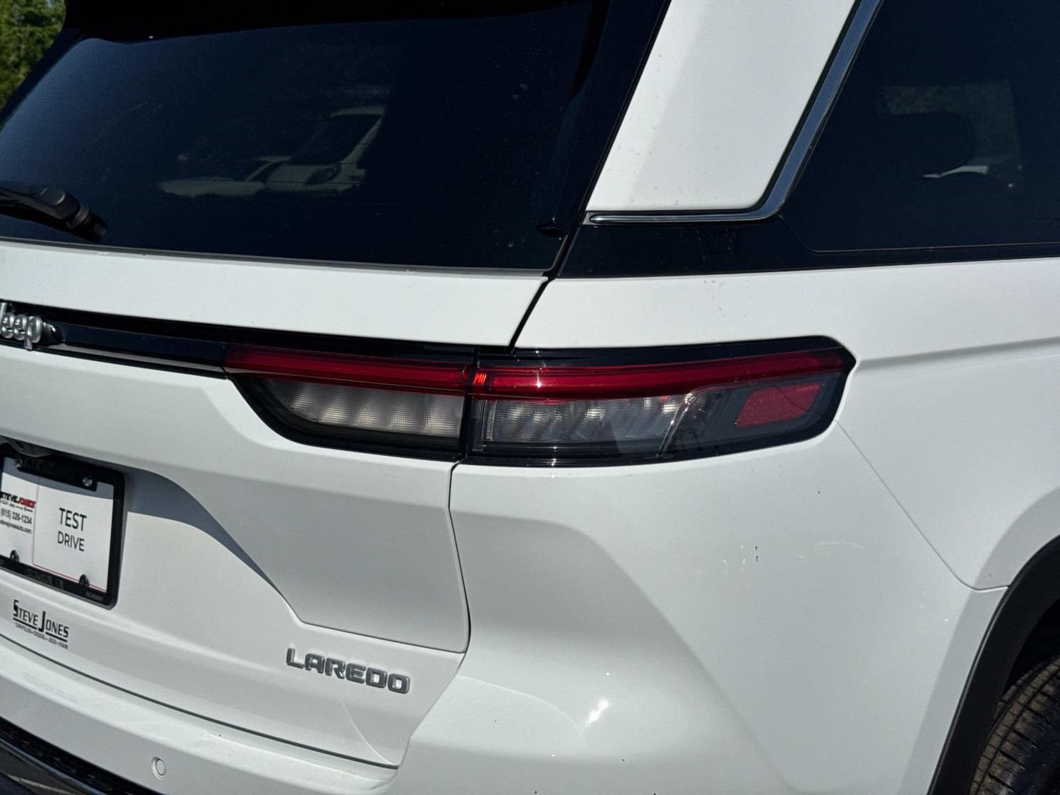 New 2026 Jeep Grand Cherokee Laredo X AWD/4WD image 15