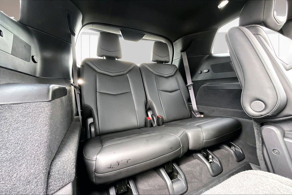 Certified 2024 Cadillac XT6 Premium Luxury w/ Technology Package AWD/4WD image 28