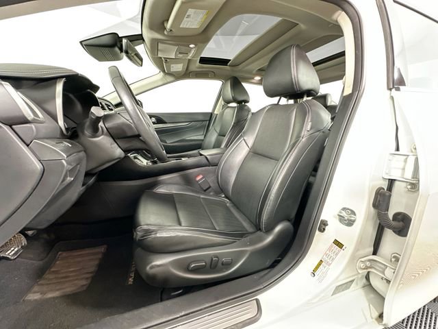 Used 2023 Nissan Maxima SL image 4