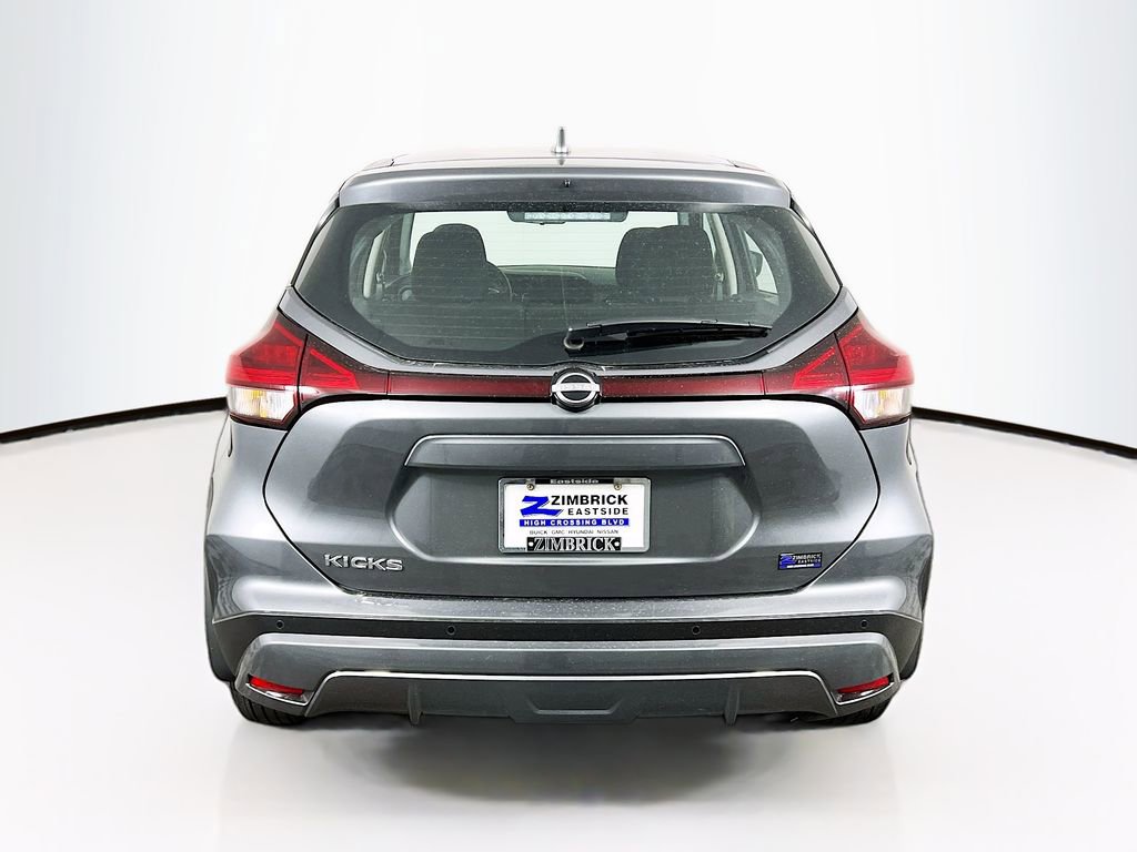 Used 2024 Nissan Kicks S image 6