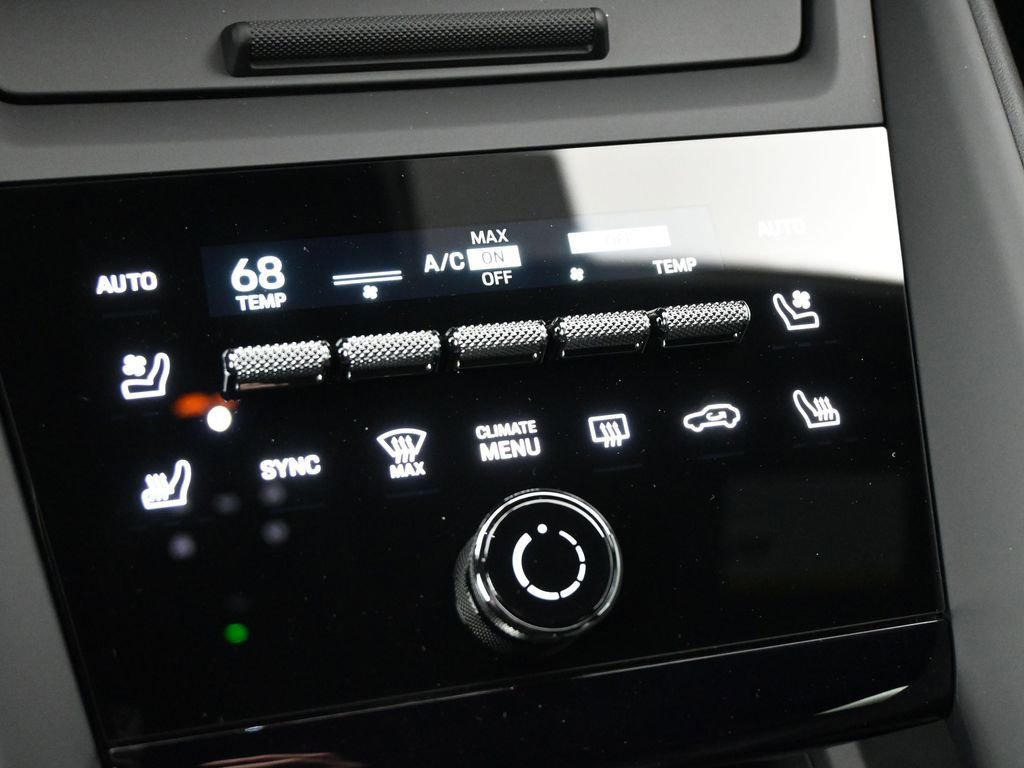 New 2026 Porsche Macan Electric RWD image 16