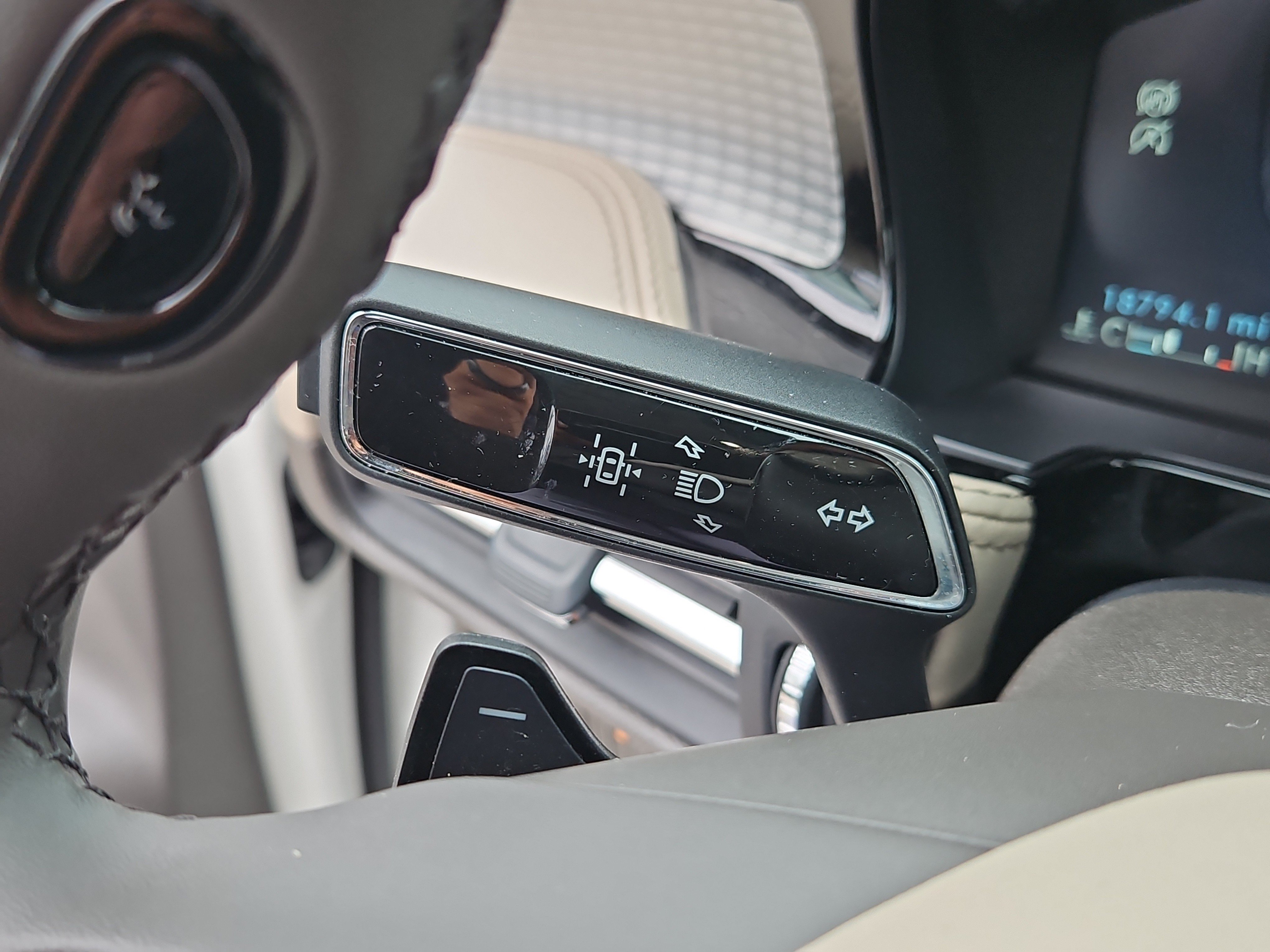 Used 2024 Lincoln Corsair FWD image 21