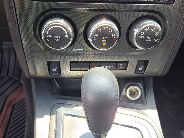 Used 2014 Dodge Challenger SXT RWD image 21