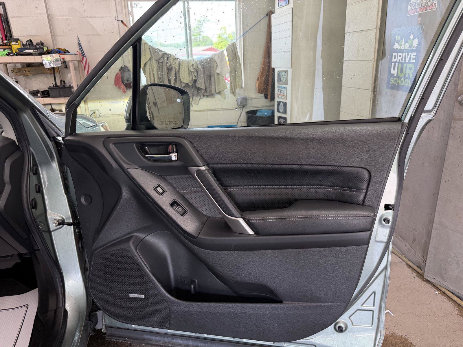 Used 2018 Subaru Forester 2.5i Touring w/ Popular Package #2 AWD/4WD image 27