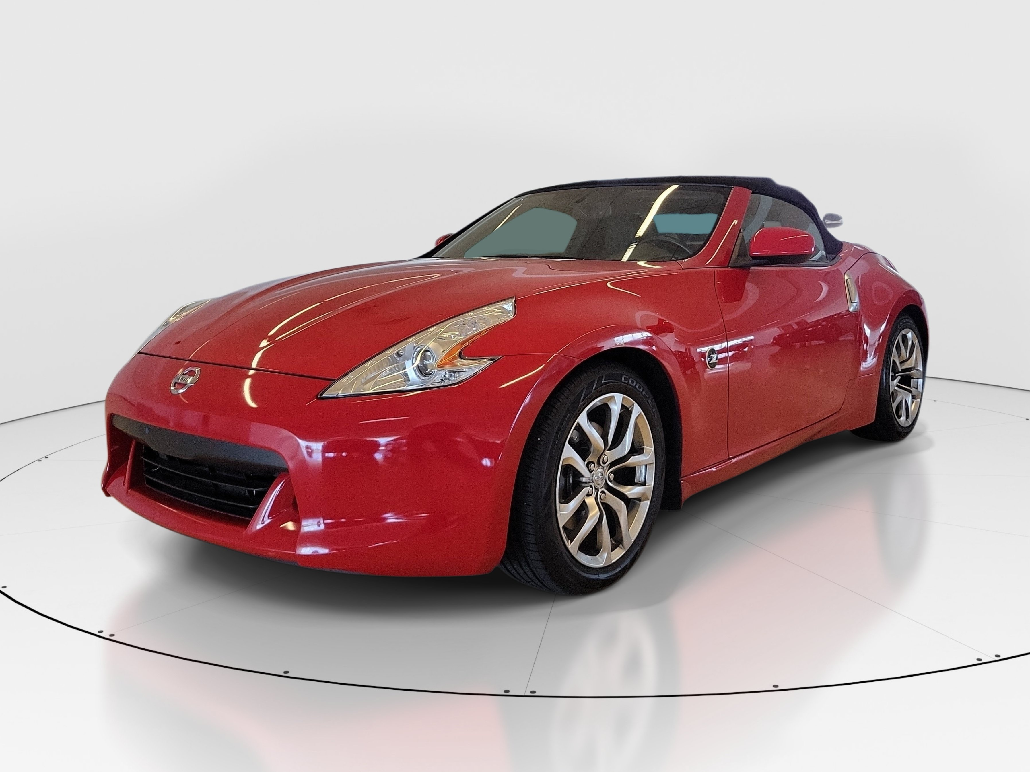 Used 2010 Nissan 370Z Touring RWD image 5
