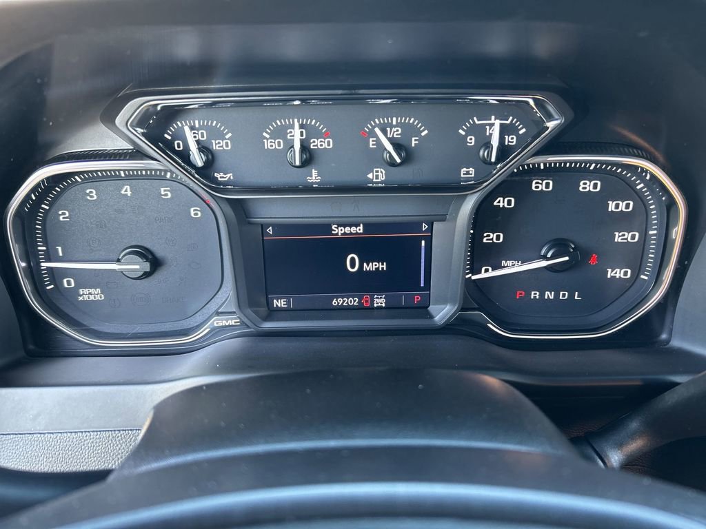 Used 2022 GMC Sierra 2500 AT4 image 11