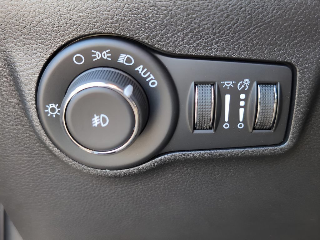 New 2026 Jeep Compass Limited AWD/4WD image 14