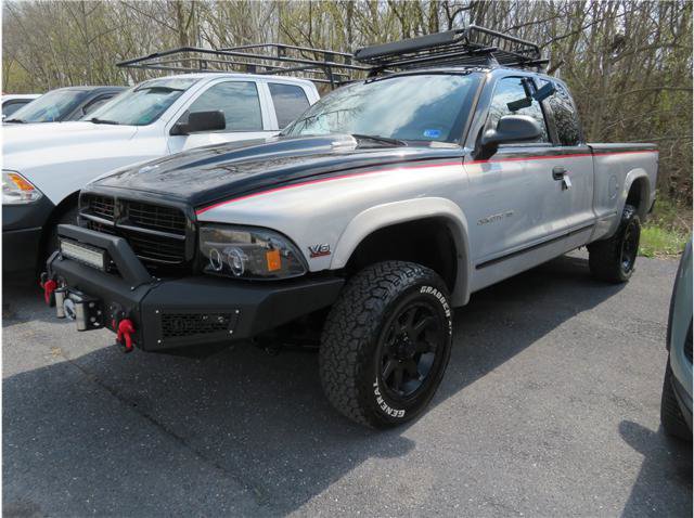 Used 2000 Dodge Dakota 4x4 Club Cab image 1