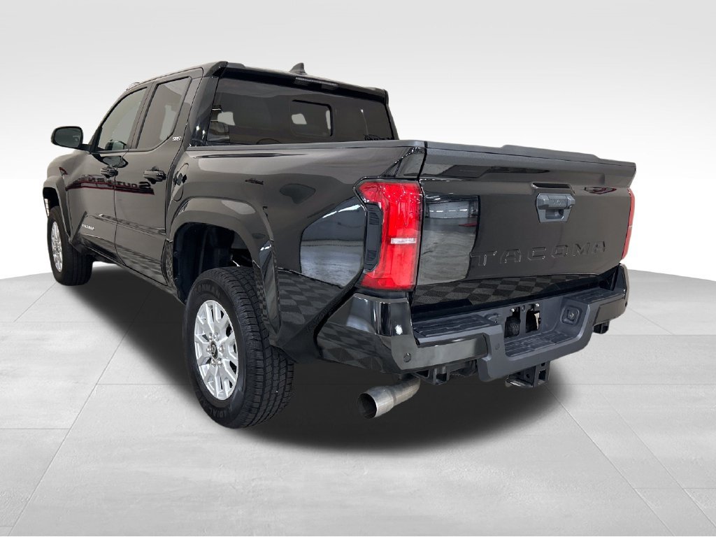 Used 2024 Toyota Tacoma SR5 AWD/4WD image 3
