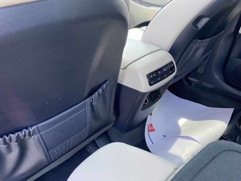 Used 2024 Hyundai Palisade Limited FWD image 14