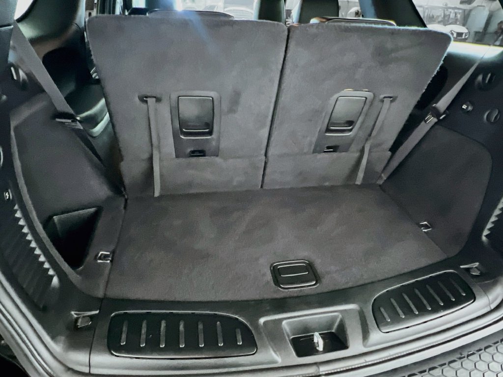 Used 2023 Dodge Durango R/T RWD image 31