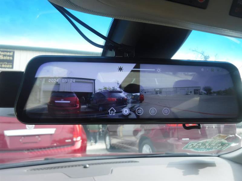 Used 2013 Cadillac XTS image 40