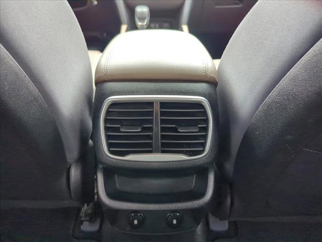 Used 2020 Hyundai Santa Fe SE w/ Cargo Package FWD image 20