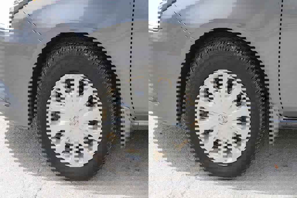 Used 2018 Nissan Versa S image 5