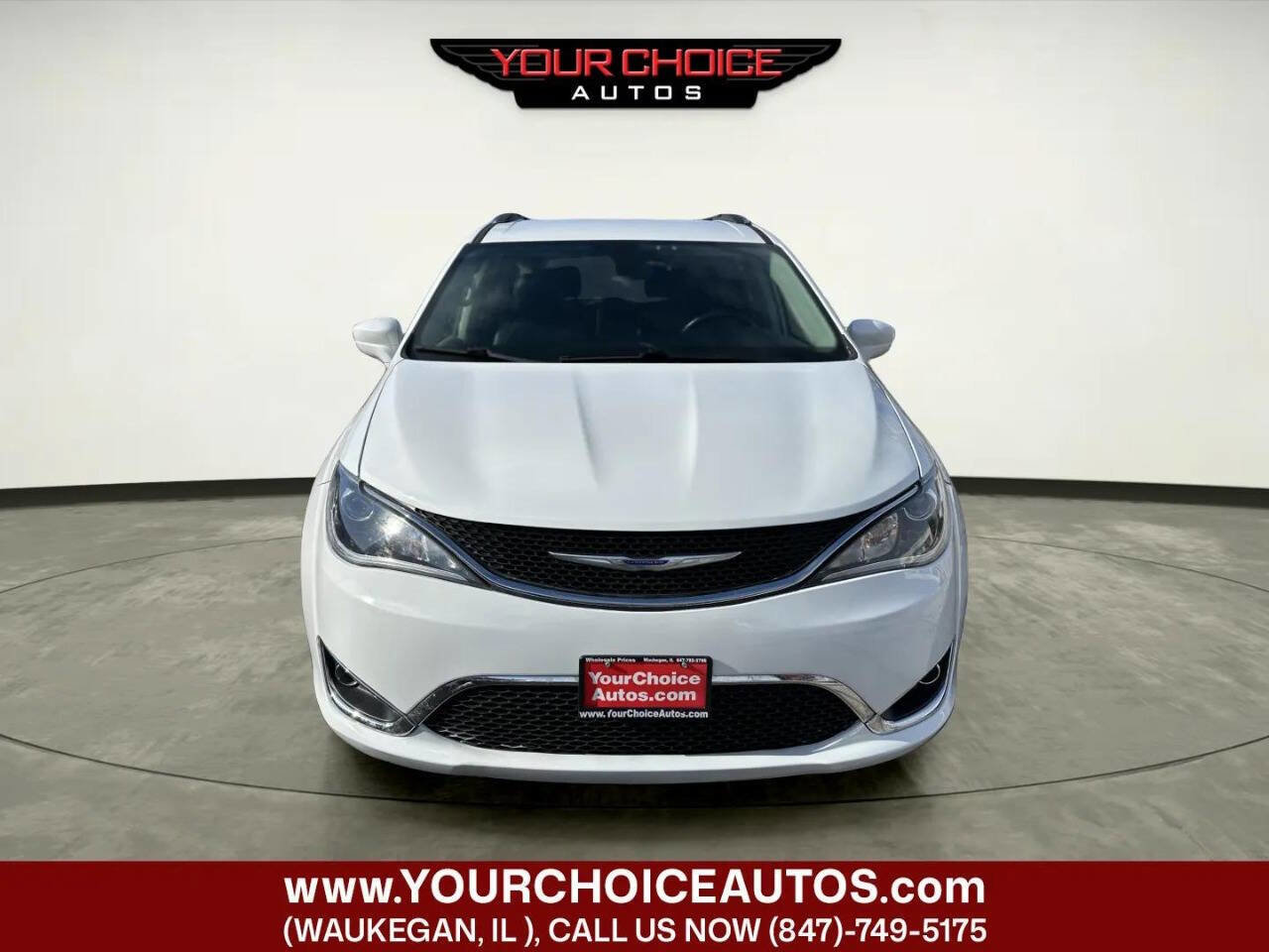 Used 2020 Chrysler Pacifica Touring-L Plus FWD image 8