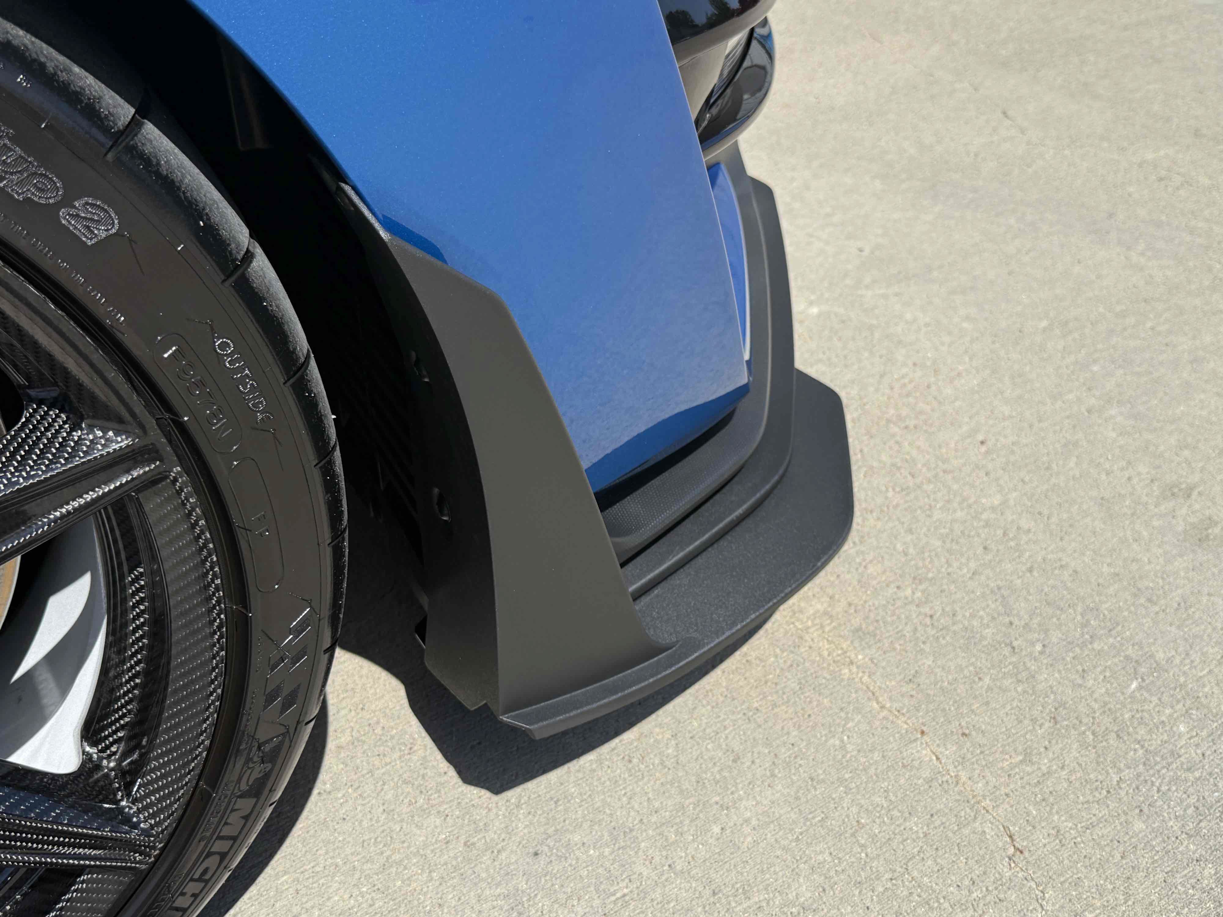 Used 2021 Ford Mustang Shelby GT500 w/ Carbon Fiber Track Pack RWD image 37
