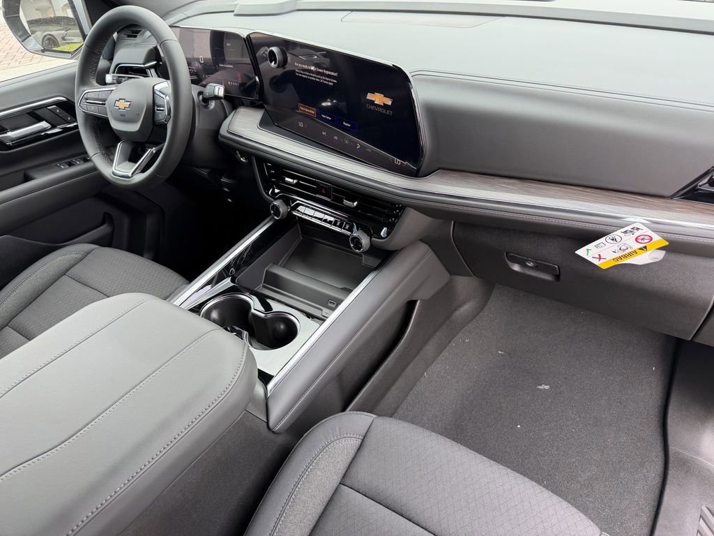 New 2026 Chevrolet Suburban LS RWD image 10