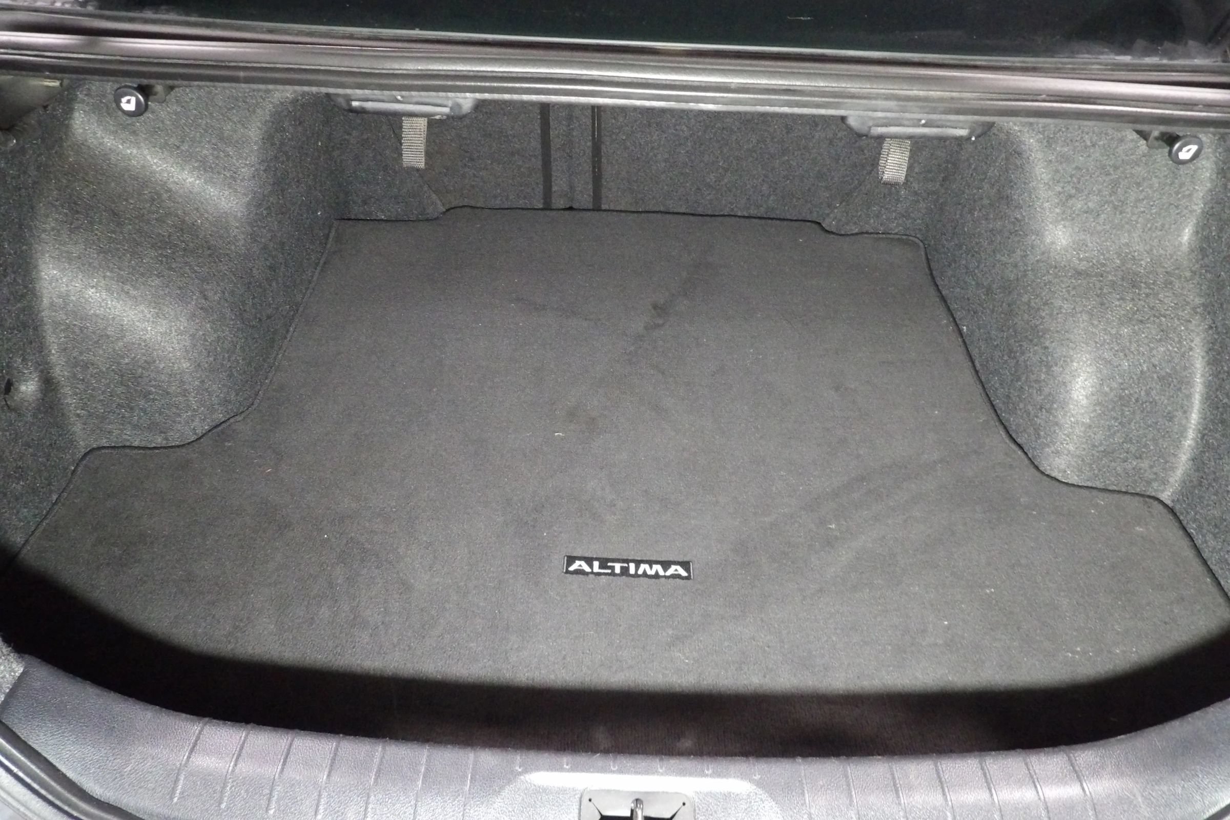 Used 2022 Nissan Altima 2.5 SR FWD image 6