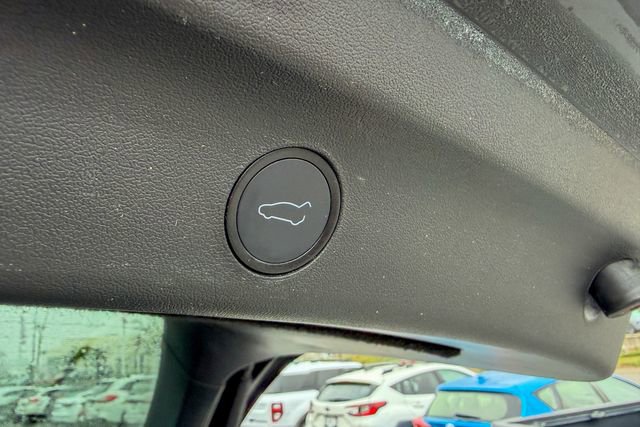 Used 2021 Tesla Model Y Long Range image 38