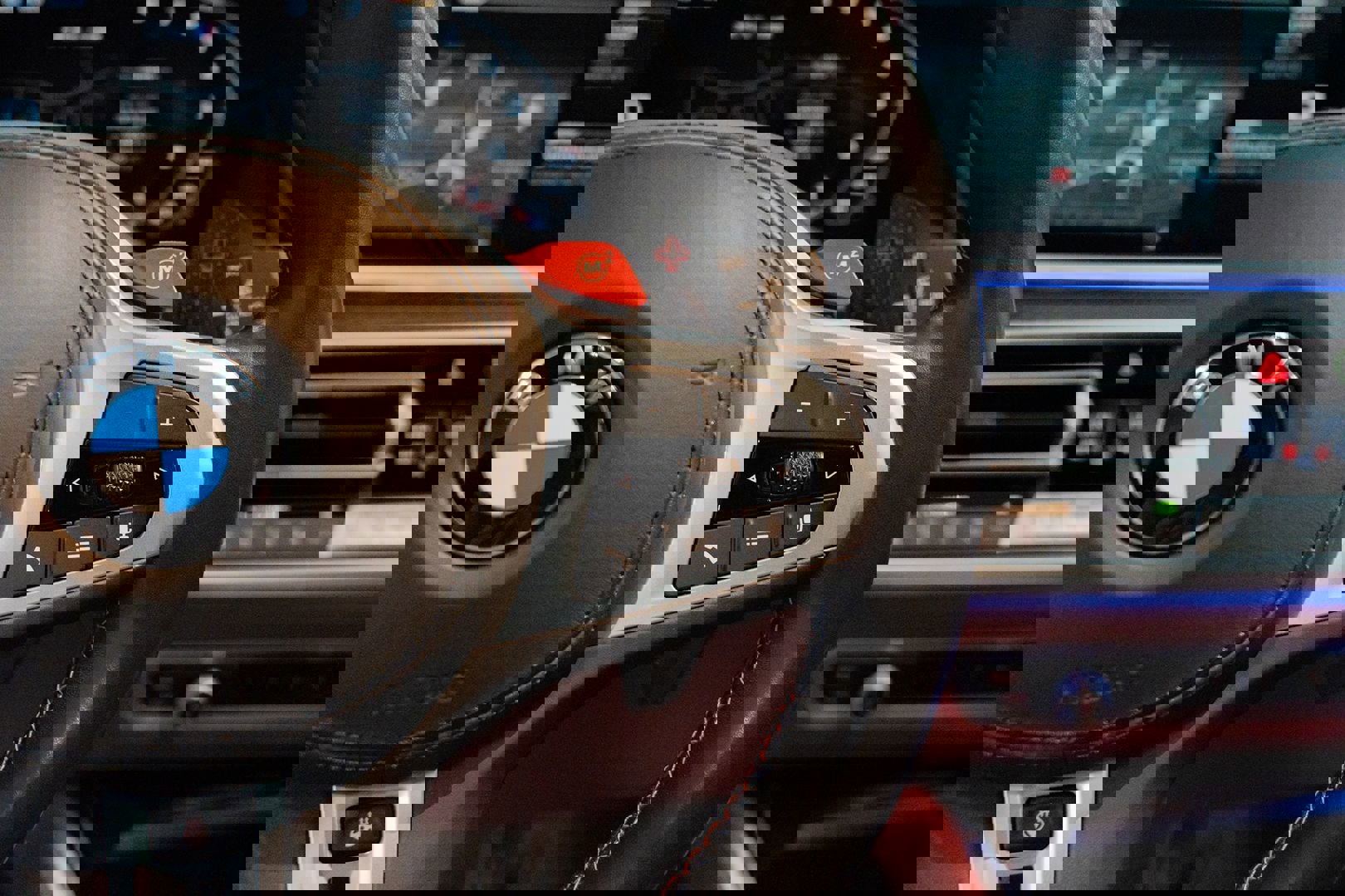 Used 2021 BMW X5 M w/ Competition Package image 41