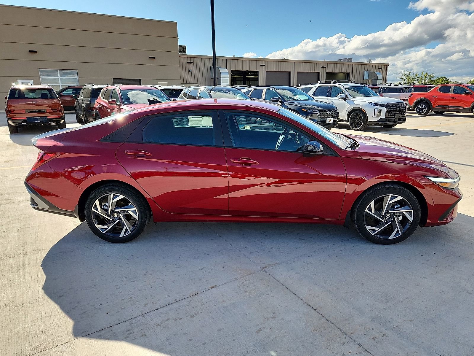 New 2025 Hyundai Elantra Sport image 5